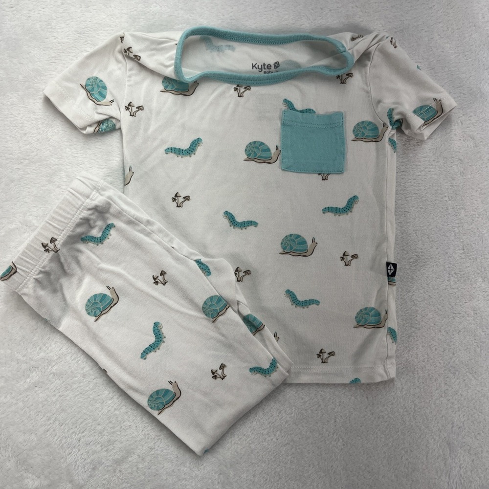 Kyte Baby Bamboo Pajamas Unisex Baby 18-24m Snails Bugs Mushrooms
